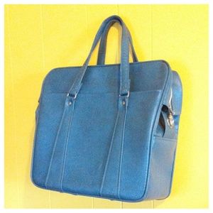 Vintage Samsonite Royal Traveler Medalist Suitcase